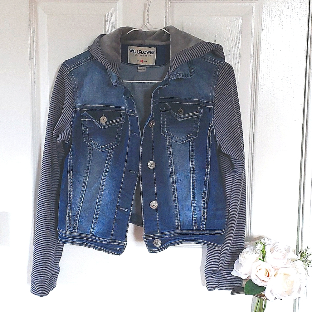 Wallflower hooded cropped denim jacket